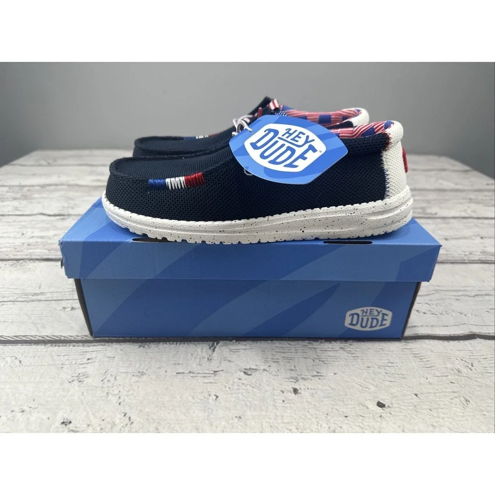 Hey Dude Wally USA Men's Navy/Multi  Slip-On Casual Shoes New! Size 6 NIB